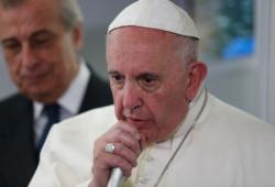 Building walls to keep immigrants out is not Christian, pope says